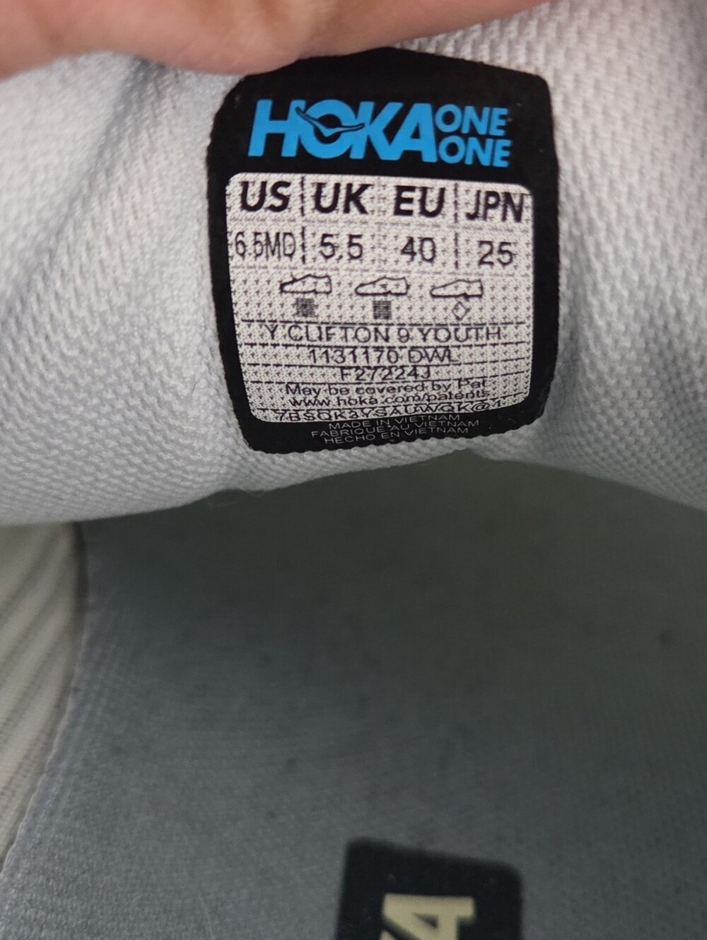 HOKA Clifton 9 Youth Size 6.5 / Women's Size 8 Teal White Gradient Sneakers - Picture 9 of 10